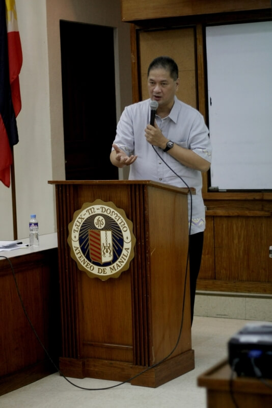 Dean Tony La Viña of ASoG  welcomes the participants to the forum launch and dialogue.