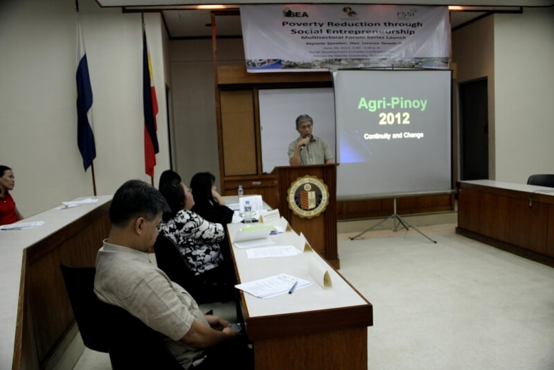 Department of Agriculture Representative Edicio dela Torre makes a presentation entitled Agri-Pinoy 2012, Continuity and Change, and explains possible areas of cooperation with social enterprises.
