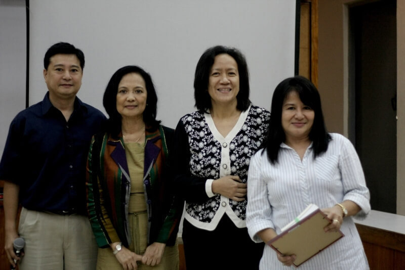 DTI’s Ma. Victoria Magkalas receives a certificate of appreciation from  FSSI’s Jay Lacsamana, ISEA’s Lisa Dacanay and Rep Tanada’s CoS Jessica Cantos.